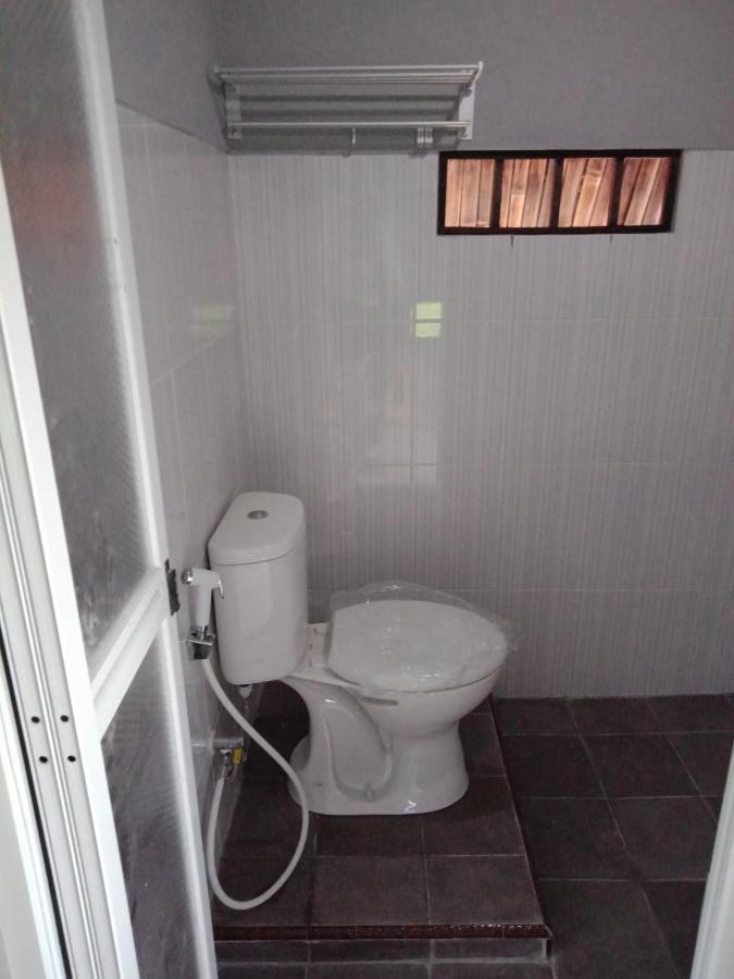 Joglopari Guesthouse Room 2 Bukan Untuk Pasangan Non Pasutri Tjepit Екстериор снимка