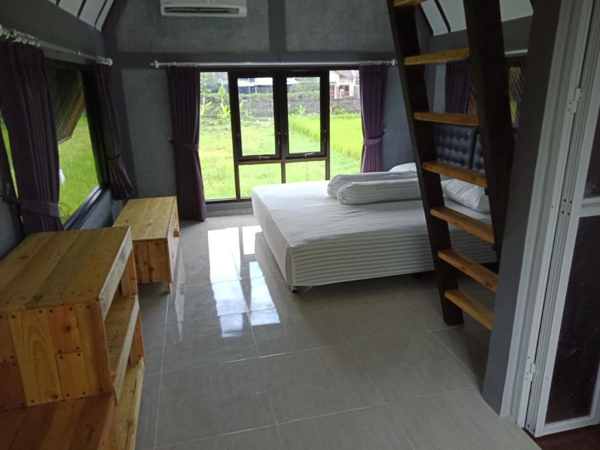 Joglopari Guesthouse Room 2 Bukan Untuk Pasangan Non Pasutri Tjepit Екстериор снимка
