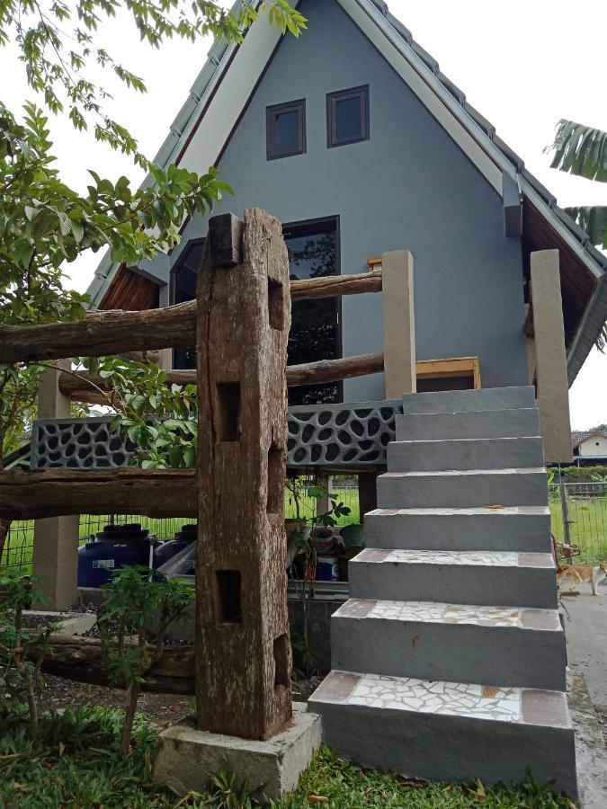 Joglopari Guesthouse Room 2 Bukan Untuk Pasangan Non Pasutri Tjepit Екстериор снимка